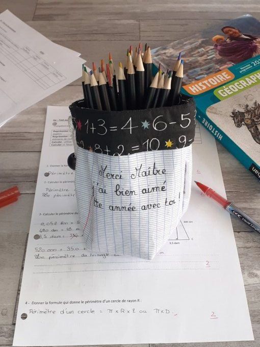 Pot à crayon Merci maître !